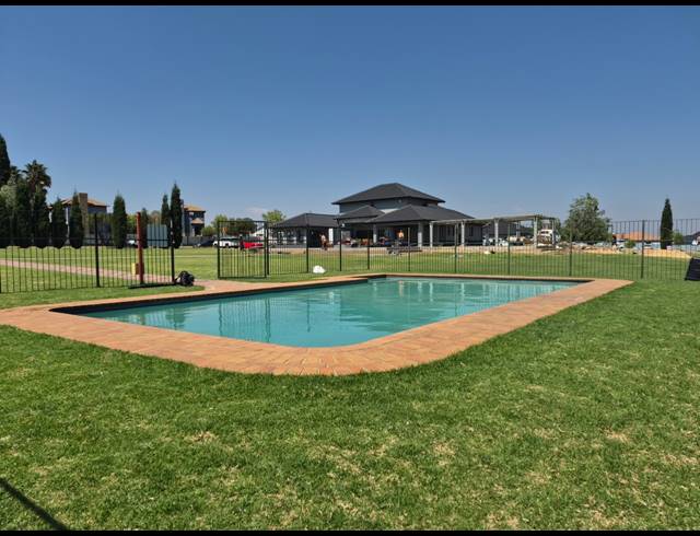 1 BEDROOM APARTMENT FOR SALE IN PARKRAND